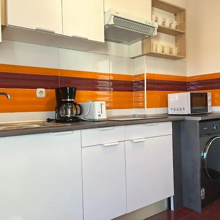 Cozy With Large Balcony In Azkoitia